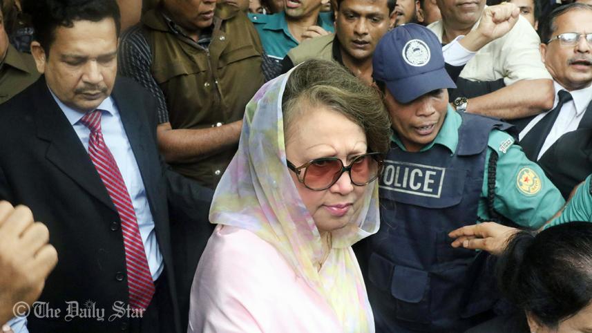 khaleda-amran-wb.jpg