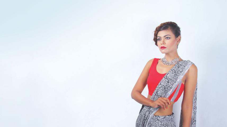Knit-patterned sari