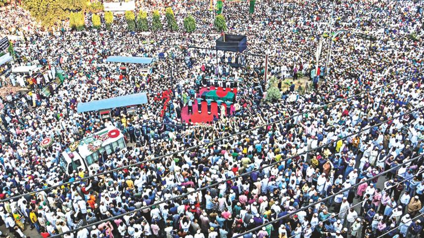 Laldighi Maidan.jpg