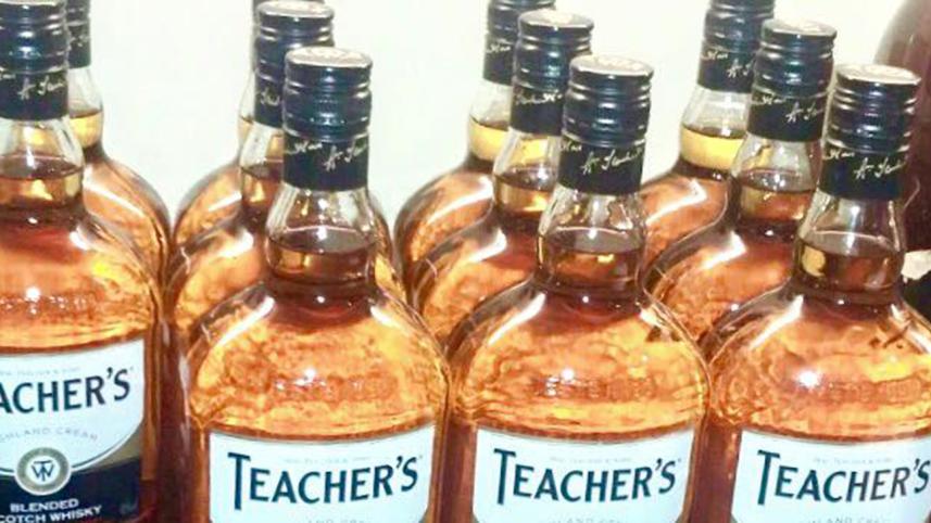 Liquor seized 2.jpg