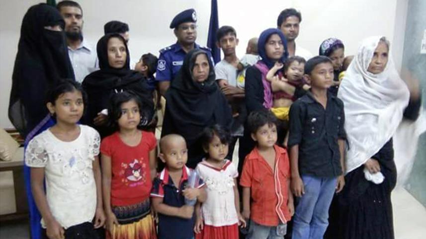 Twenty Rohingya refugees, who entered Bangladesh to escape persecution in Myanmar, are found in Manikganj, around 450 kilometres away from Cox’s Bazar camps, as they lost their way after crossing the border looking for shelter.