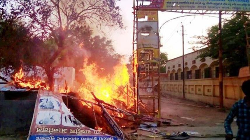 Mathura-clash.jpg