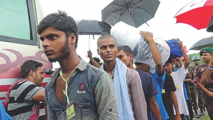 migrants back.jpg