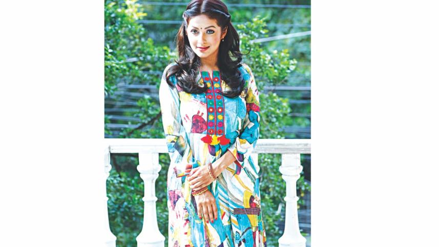 Actress Monalisa