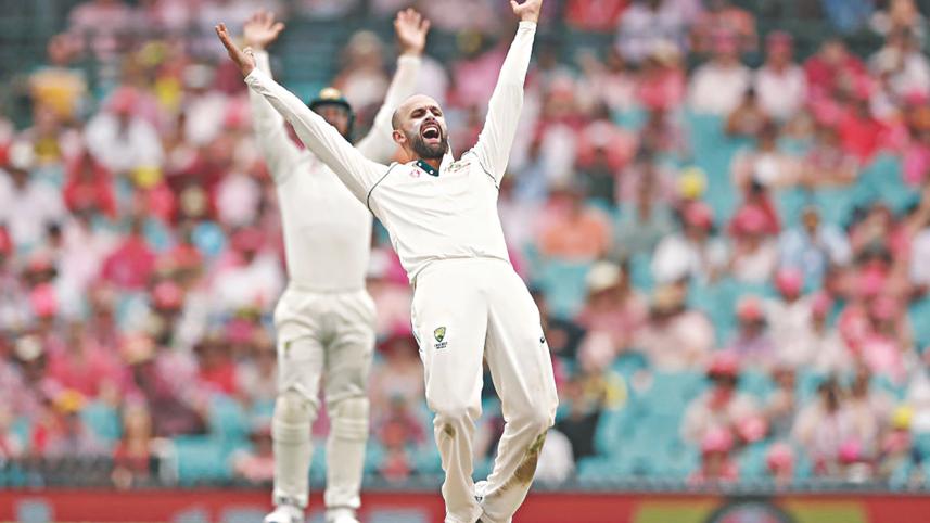 Nathan Lyon.jpg