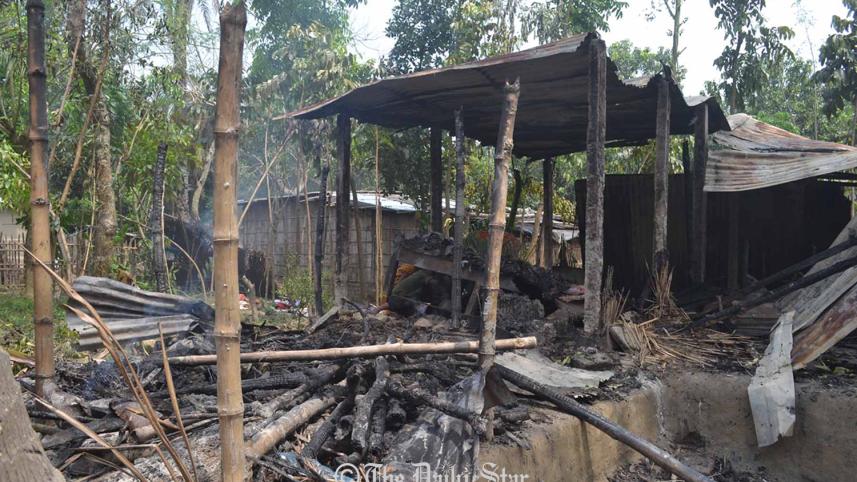 Natore-post-poll-violance-wb.jpg
