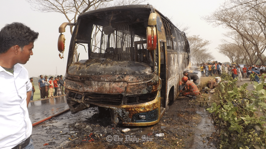 Natore-road-accident.gif