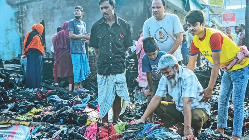 old_market_fire_khulna_1.jpg