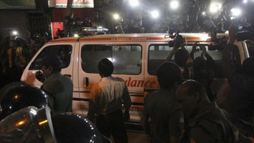 opposition-ambulance-carrying-execution-mohammad-central-islamist_f6fa5efa-90bf-11e5-8626-d6ed0b59308e.jpg