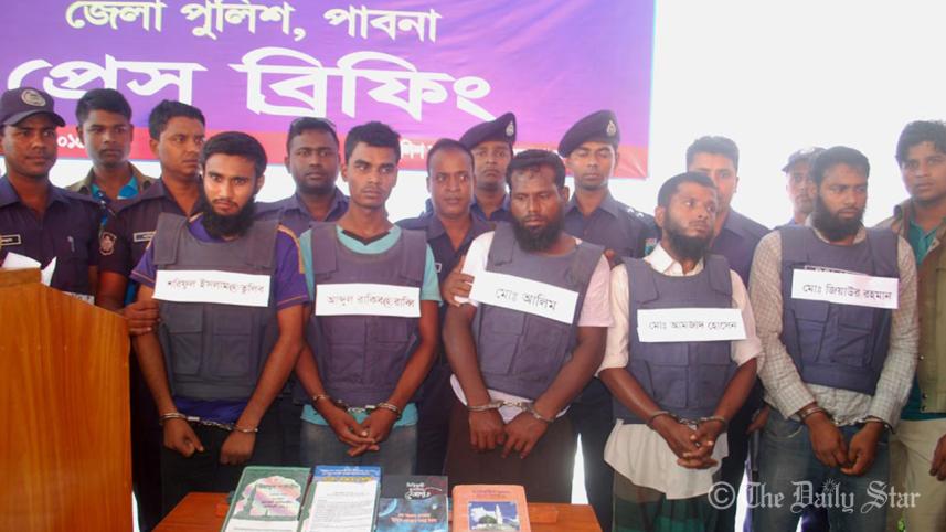 Pabna-JMB-men-wb.jpg