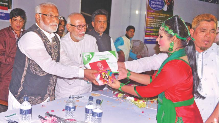 prize giving.jpg