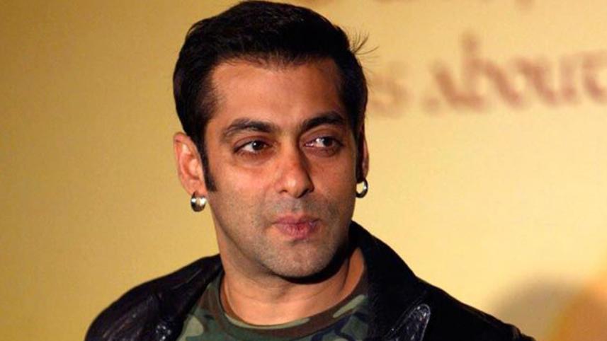 Salman Khan, "raped woman" comment, National Commission for Women (NCW), Maharashtra State Commission for Women (MSCW)