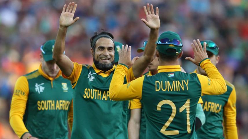 South African bowler Imran Tahir celebrates picking Zimbabwean set batsman Chamu Chabhabha 