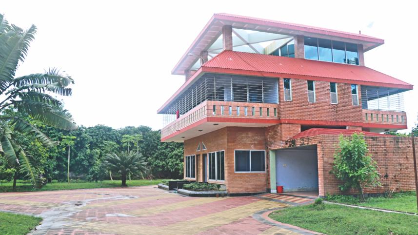 Varendra Resort.jpg