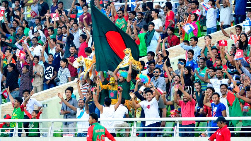 Home Crowd 6