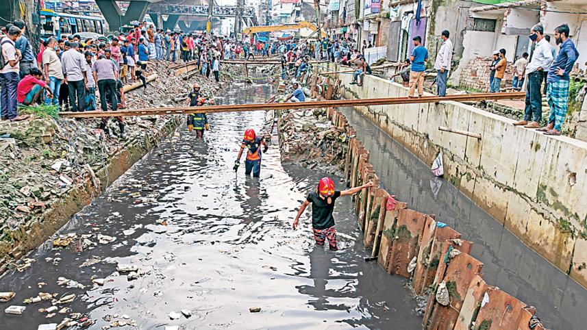 canal-at-muradpur.jpg