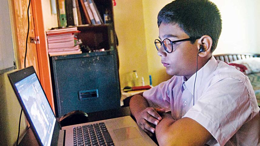 children-smart-device.jpg