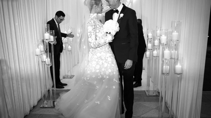 paris-hilton-wedding-carter-reum-ss-22_0.jpg