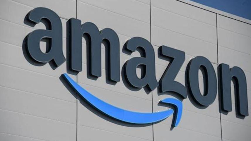 india-police-charge-amazon.jpg