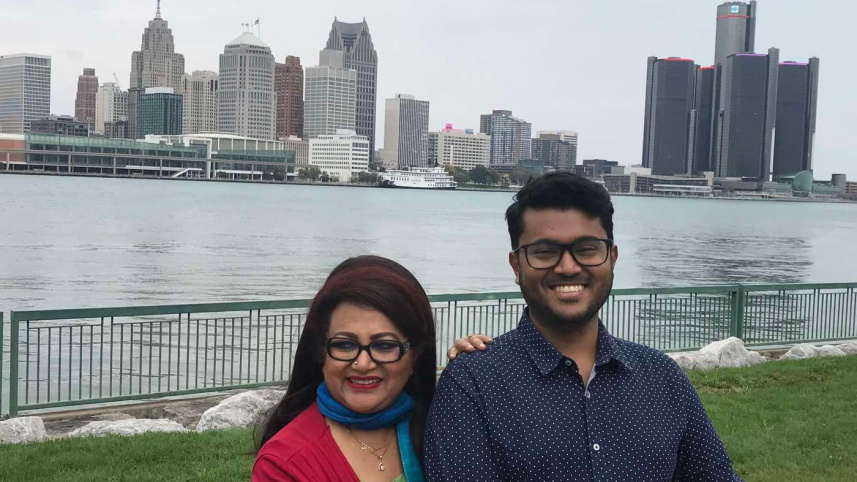 babita_with_her_son.jpg
