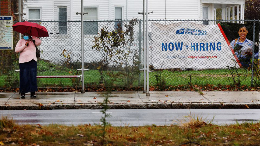 us-private-payrolls-surge.jpg