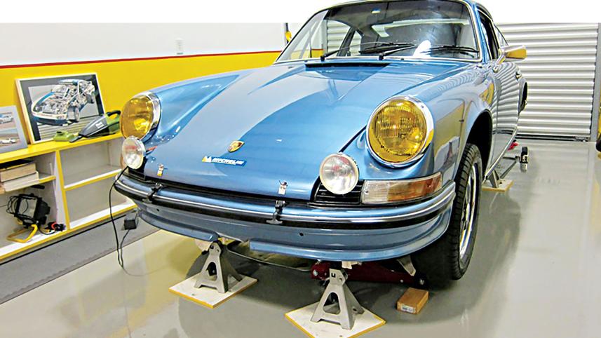 old-car1.jpg