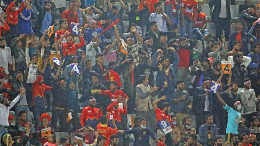 spectators_bpl_final_at_sbns.jpg