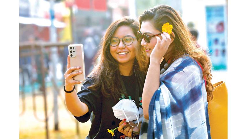 selfie-mela.jpg
