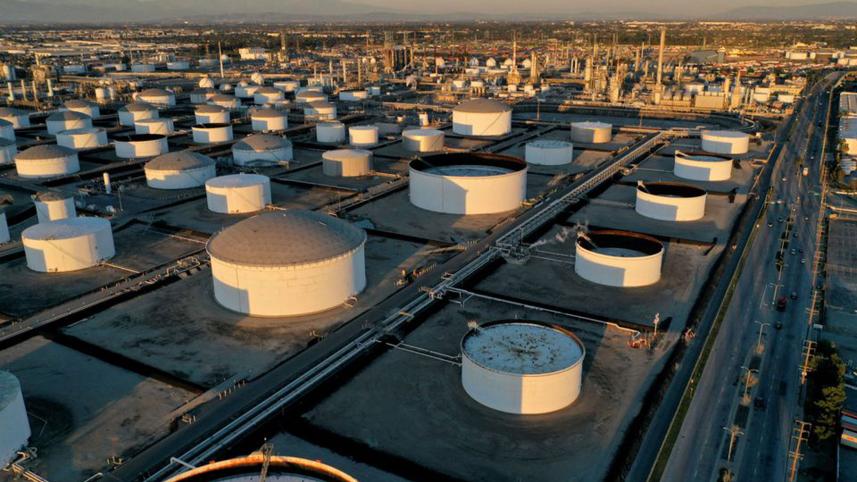 oil-price-dips.jpg