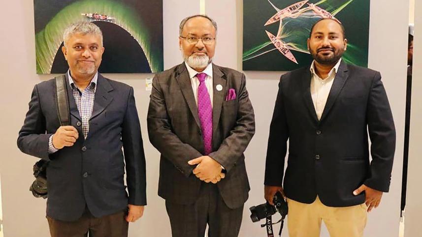 photo_exhibition-bahrain.jpg
