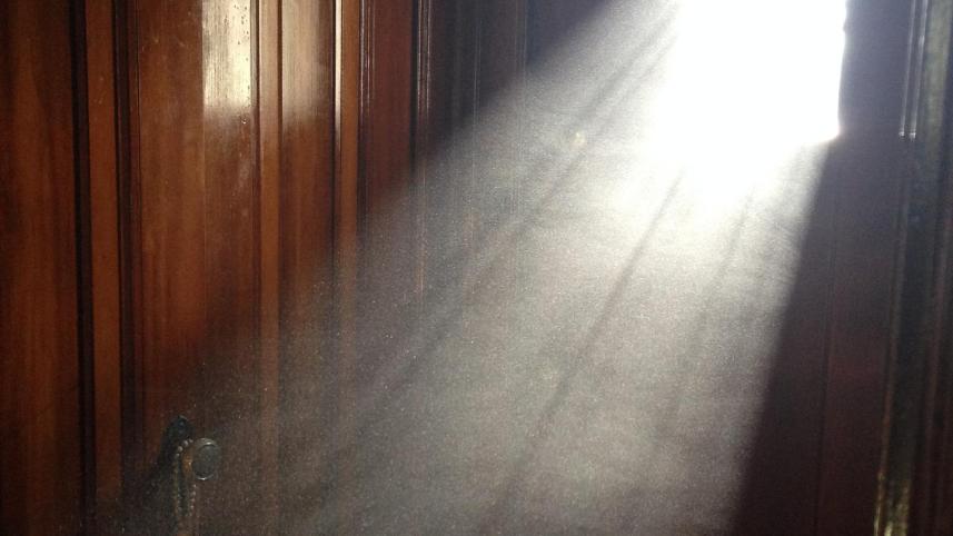dust-1523106_1920.jpg