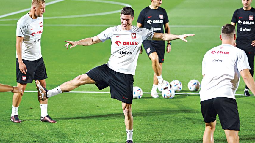poland-goalkeeper-wojciech-szczesny.jpg