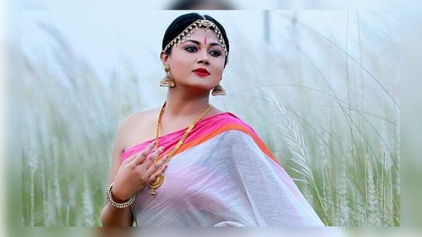 Mousumi Hamid Signs two new films