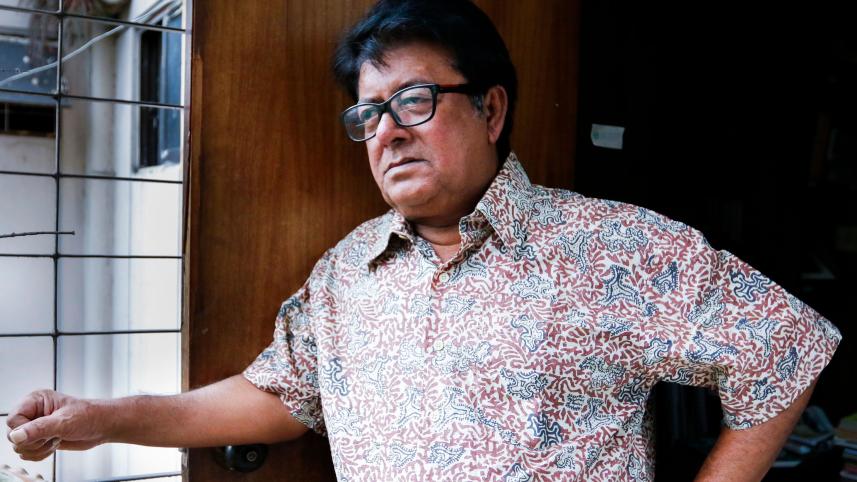 Mamunur Rashid wins Momtazuddin Ahmed award