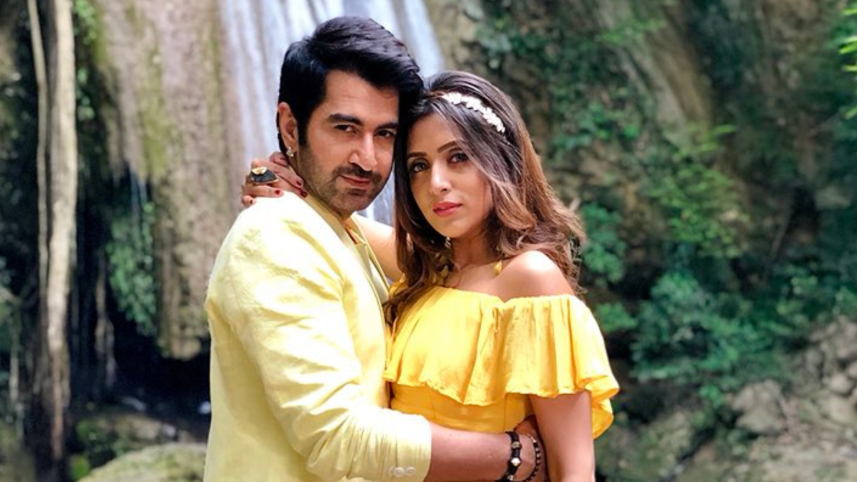 jeet and mim in manush 
