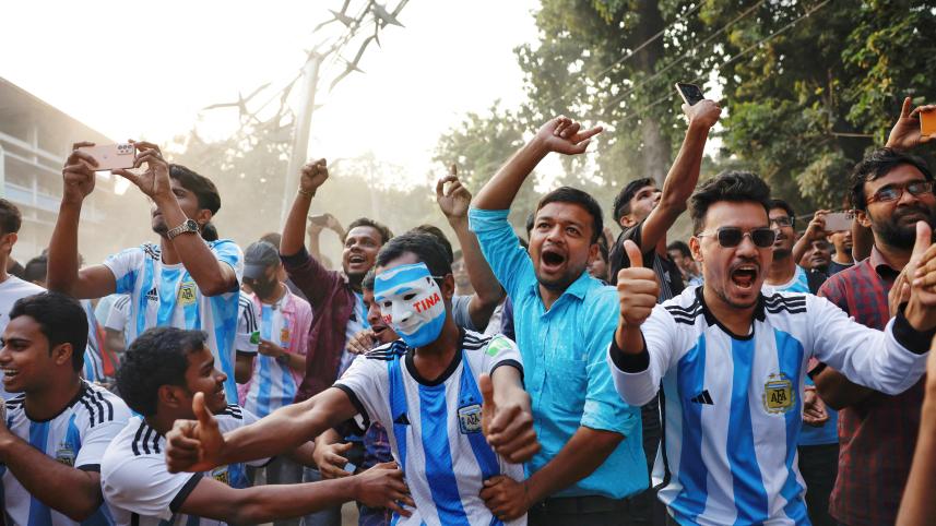 2022-11-22t000000z_1942787998_rc2yqx9wu5ja_rtrmadp_3_soccer-worldcup-fans.jpg