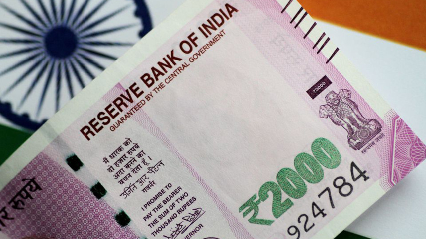 rupee-rises-on-dollar.jpg