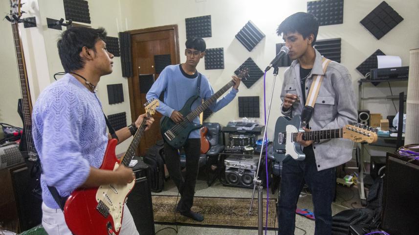 Young musicians practicing.