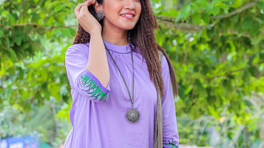 aisha_khan.jpg