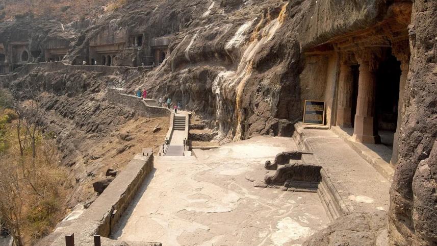 7 most fascinating caves around the world