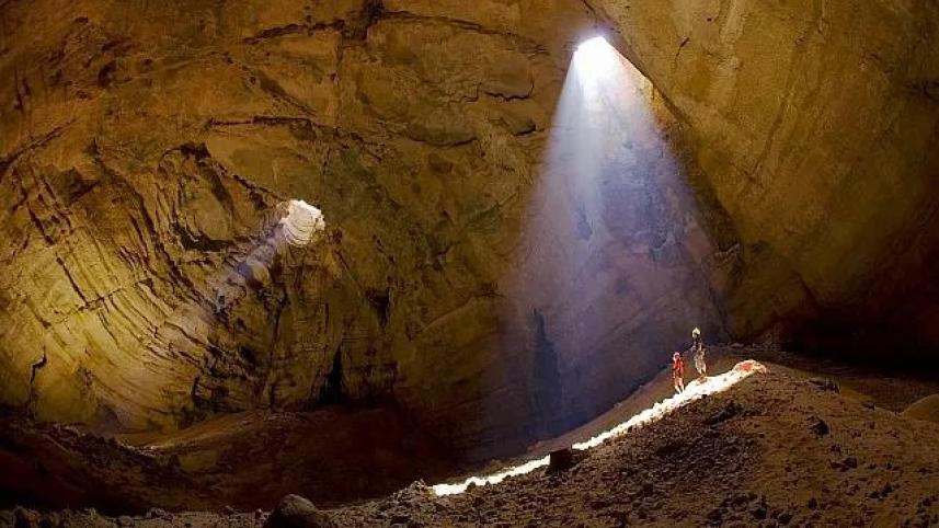 7 most fascinating caves around the world