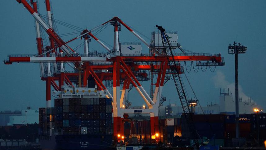 japan-eyes-easing-south-korea.jpg
