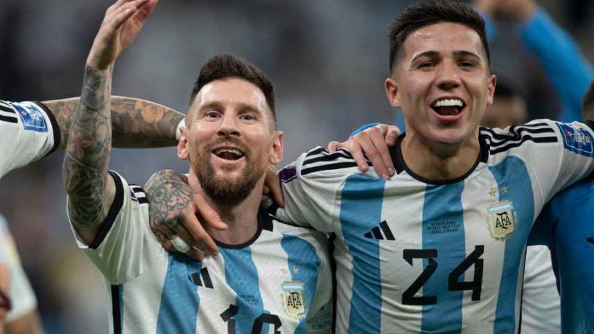 hollandvargentina-qatarwc2022br1049-2-js782615117.jpg