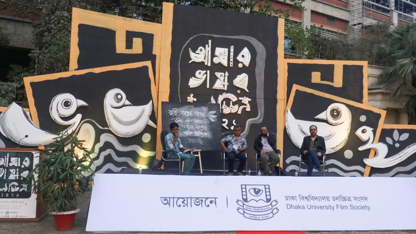 Films and censorship, Jukti Tokko Goppo,