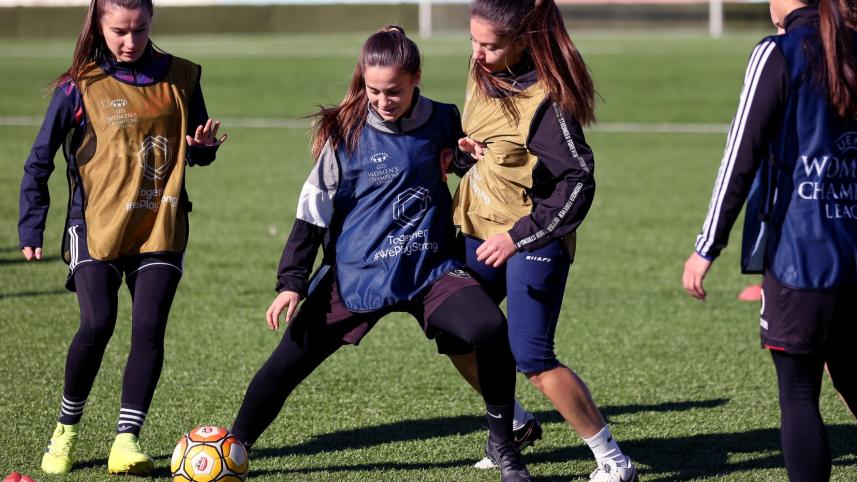 womens_football.jpg