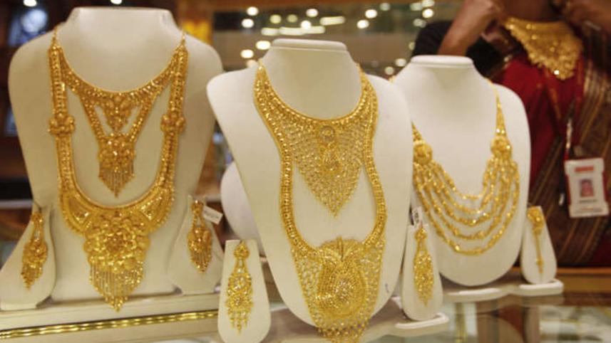 Jewellers cut gold prices by 2%