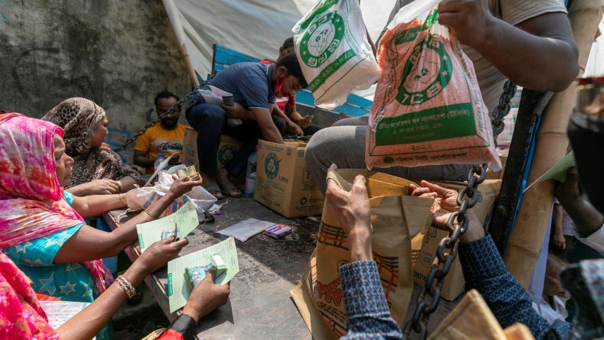 HIES 2022 A poverty, inequality, and growth puzzle