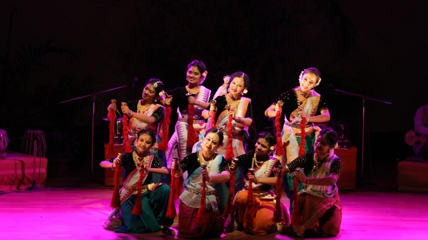 Endless dance to the universal rhythm