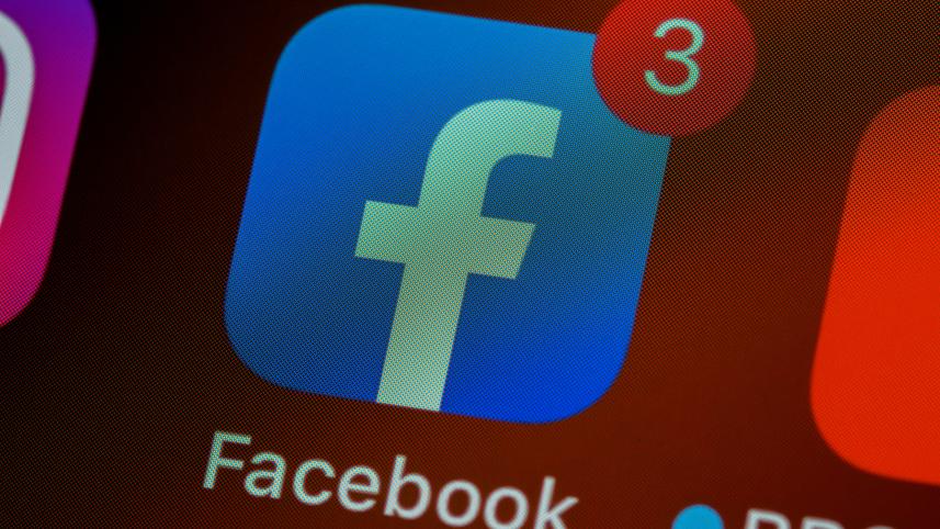 Suddenly getting new friend requests on Facebook? You are not alone. It could be a bug.