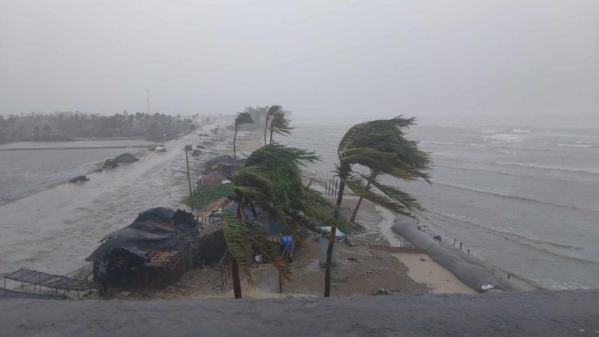 Climate change in Bangladesh: The wind speed in St Martin's Island reached a maximum of 121 kilometres per hour when Cyclone Mocha was making landfall. 